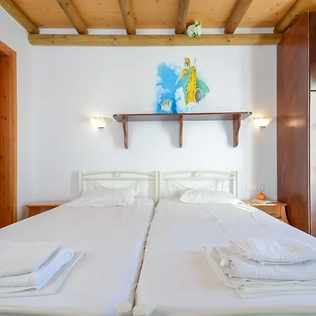 Mike's Apartamento Naxos City